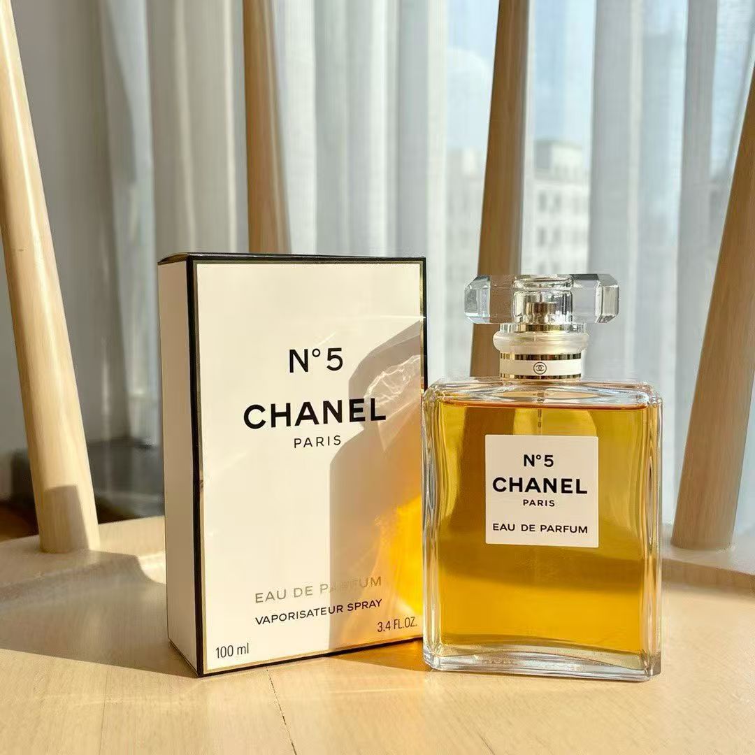 Chanel N°5 Eau de Parfum – Timeless Classic Iconic Women Perfume 3.4oz/100 ml
